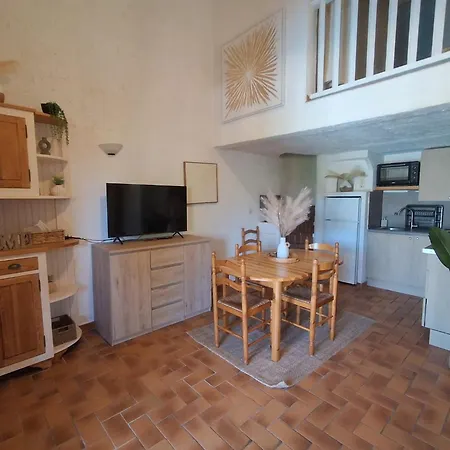 Duplex T3 A St Aygulf Avec Piscine Et A 500m De La Daire *